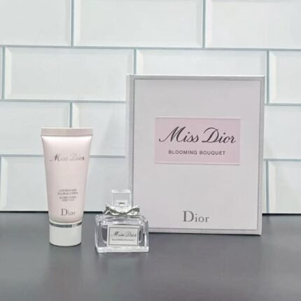 Dior Sweetheart Sample Two Piece Set edt eau de toilette 5ml Body Lotion 20ml