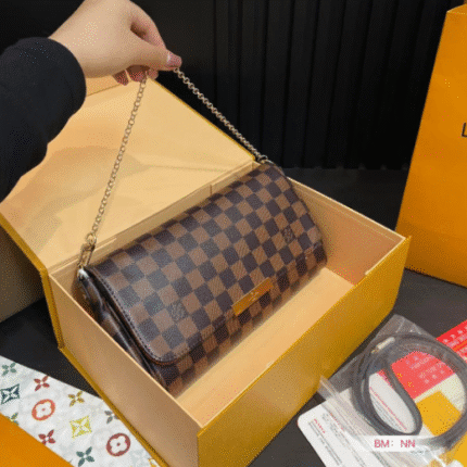 LV checkered bag size 26*14