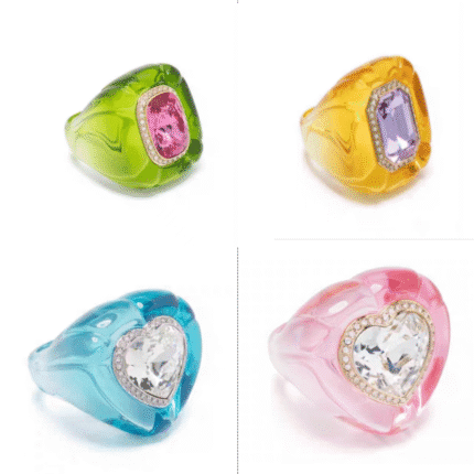 Exquisite and fashionable diamond earrings