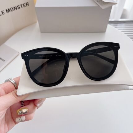 Gentle Monster GM Solo Sunglasses: Stylish Round - Square Frames, Effortless Cool