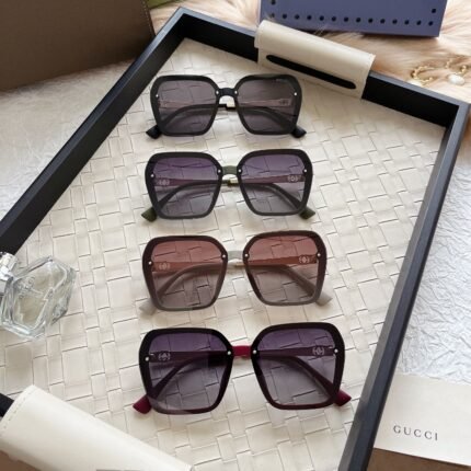 Gucci 6070 Sunglasses: Chic Sophistication in Every Pair