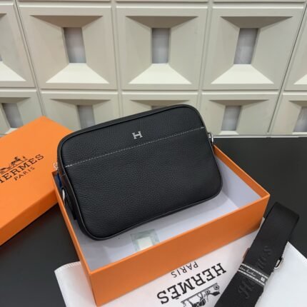 Hermès Men's Crossbody Bag: Signature H Logo with Premium Leather Craftsmanship (24×17cm)